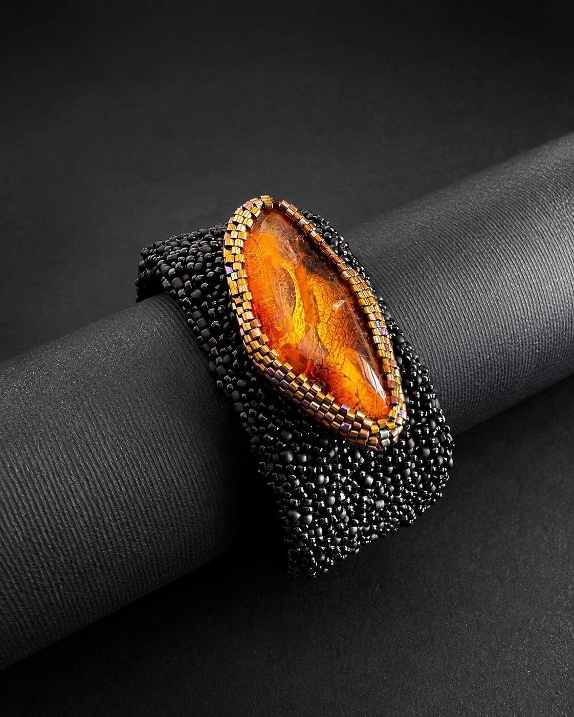 Ambra Noir - product photo