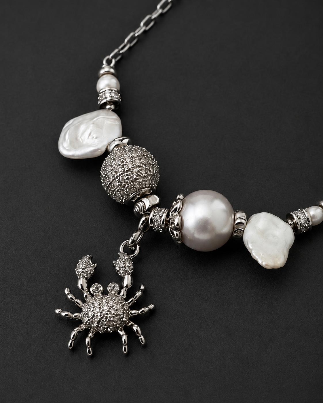 Baroque pearl pendant - product photo