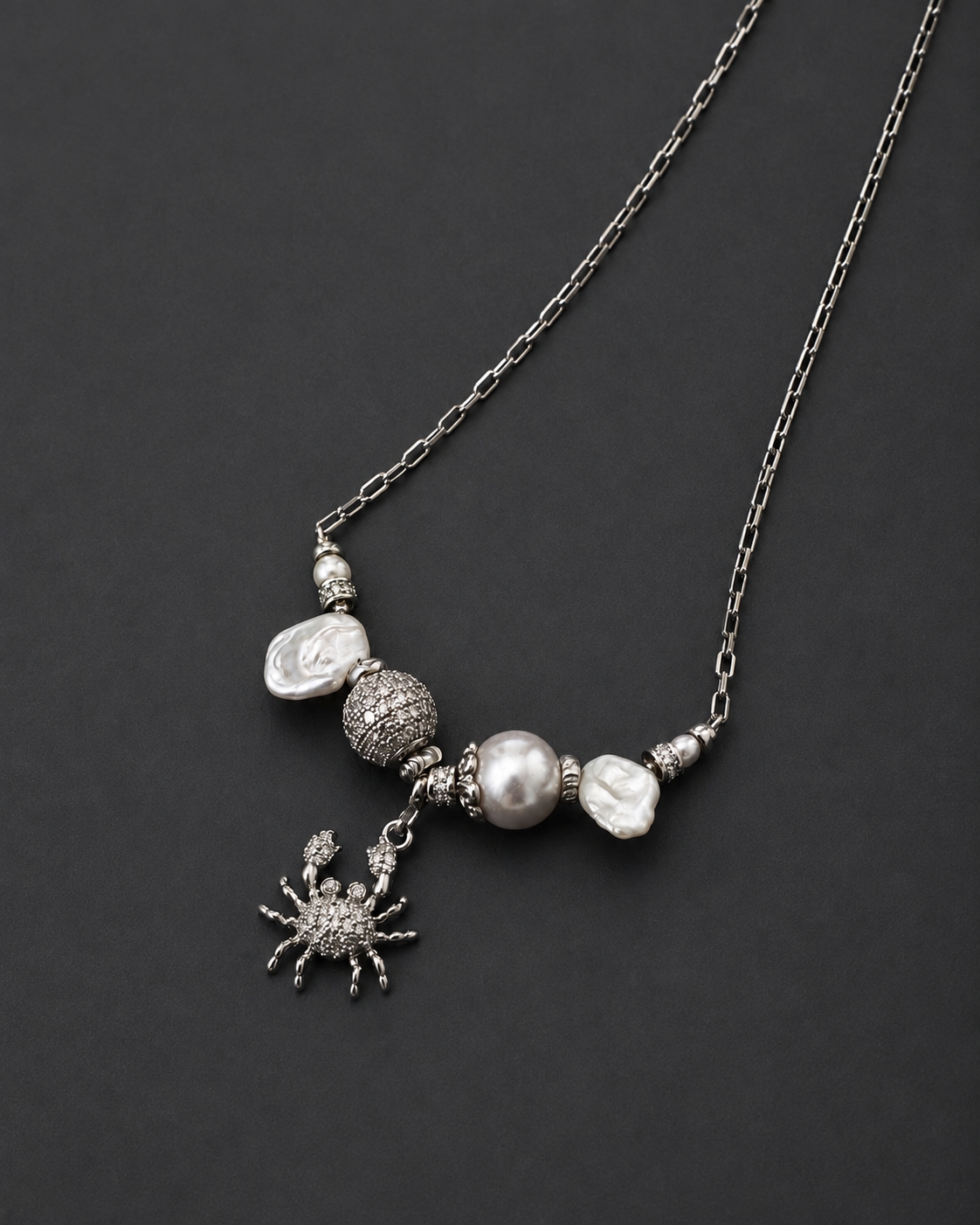Baroque pearl pendant - product photo