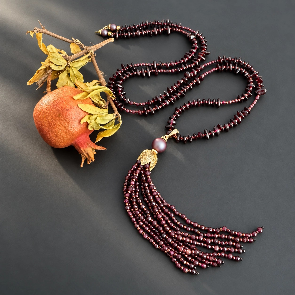 Garnet Sautoir - catalog